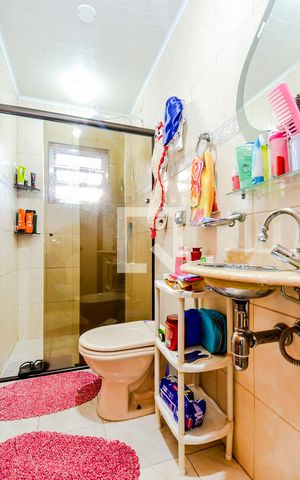 Casa para alugar com 280m², 4 quartos e 4 vagasBanheiro Social 1