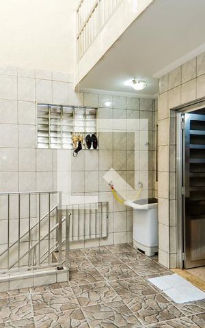 Casa para alugar com 280m², 4 quartos e 4 vagasÁrea de Serviço