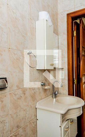 Casa para alugar com 280m², 4 quartos e 4 vagasBanheiro Social 2