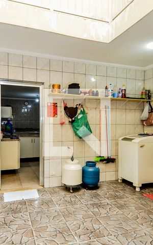 Casa para alugar com 280m², 4 quartos e 4 vagasÁrea de Serviço