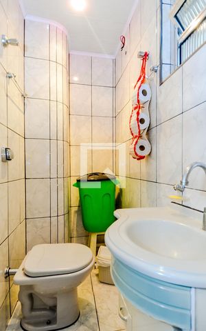 Casa para alugar com 280m², 4 quartos e 4 vagasBanheiro de Serviço