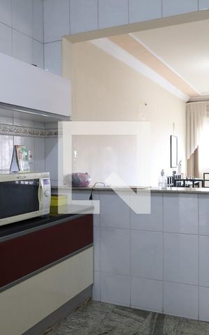 Casa à venda com 208m², 4 quartos e 7 vagas Casa à venda com 208m², 4 quartos e 7 vagasCozinha