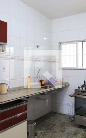 Casa à venda com 208m², 4 quartos e 7 vagas Casa à venda com 208m², 4 quartos e 7 vagasCozinha