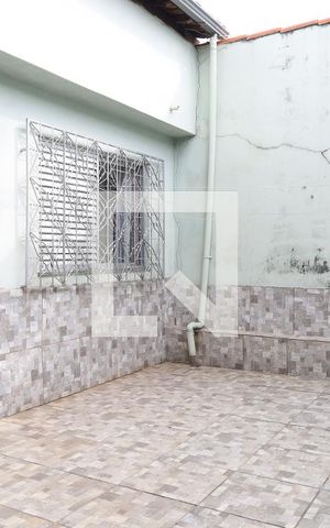 Casa à venda com 208m², 4 quartos e 7 vagas Casa à venda com 208m², 4 quartos e 7 vagasÁrea externa