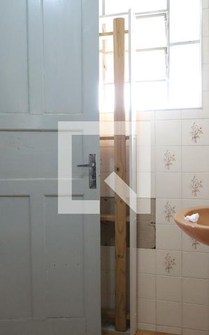 Casa à venda com 208m², 4 quartos e 7 vagas Casa à venda com 208m², 4 quartos e 7 vagasBanheiro
