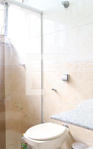 Casa à venda com 208m², 4 quartos e 7 vagas Casa à venda com 208m², 4 quartos e 7 vagasBanheiro