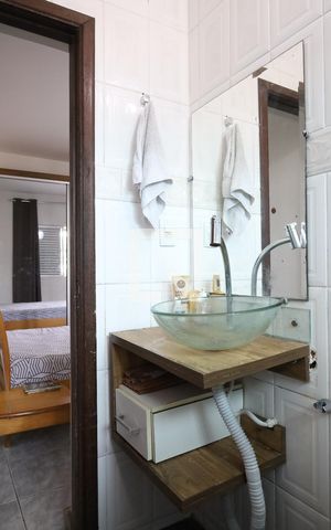 Casa à venda com 208m², 4 quartos e 7 vagas Casa à venda com 208m², 4 quartos e 7 vagasBanheiro