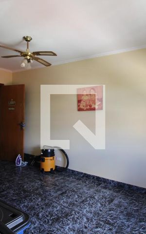Casa à venda com 270m², 4 quartos e 2 vagasSuíte 2
