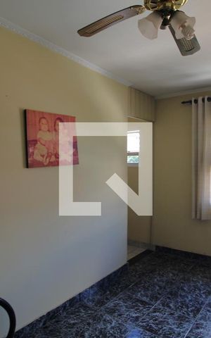 Casa à venda com 270m², 4 quartos e 2 vagasSuíte 2