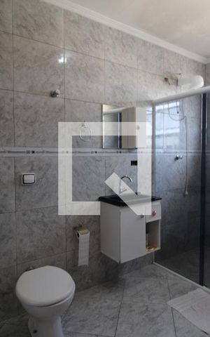 Casa à venda com 270m², 4 quartos e 2 vagasBanheiro da suíte 1