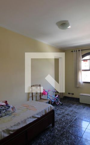 Casa à venda com 270m², 4 quartos e 2 vagasQuarto 2