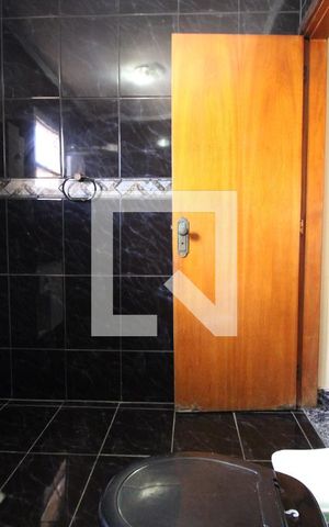 Casa à venda com 270m², 4 quartos e 2 vagasBanheiro da suíte 3
