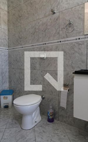 Casa à venda com 270m², 4 quartos e 2 vagasBanheiro da suíte 1