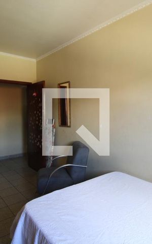 Casa à venda com 270m², 4 quartos e 2 vagasQuarto 1