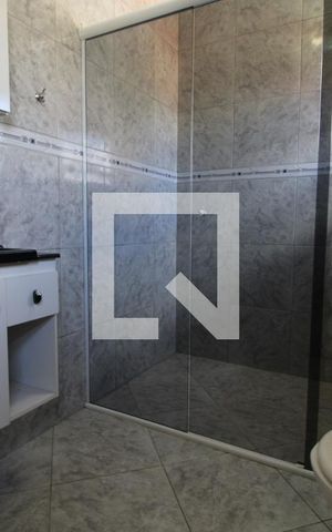 Casa à venda com 270m², 4 quartos e 2 vagasBanheiro da suíte 2