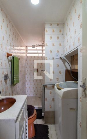 Apartamento para alugar com 32m², 1 quarto e sem vaga Apartamento para alugar com 32m², 1 quarto e sem vagaBanheiro