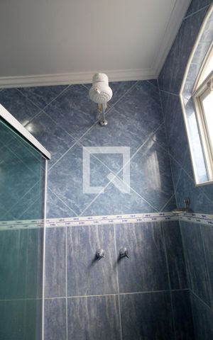 Casa para alugar com 240m², 3 quartos e 2 vagasBanheiro