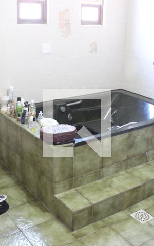 Casa para alugar com 350m², 6 quartos e NaN vagasBanheiro Suite 1