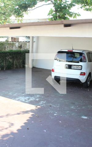 Casa para alugar com 350m², 6 quartos e NaN vagasGaragem
