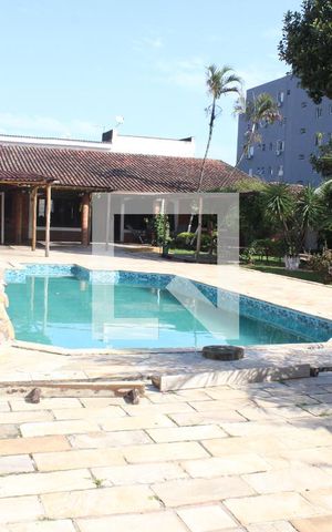 Casa para alugar com 350m², 6 quartos e NaN vagasPiscina