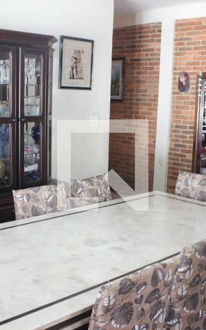Casa para alugar com 350m², 6 quartos e NaN vagasSala de Jantar