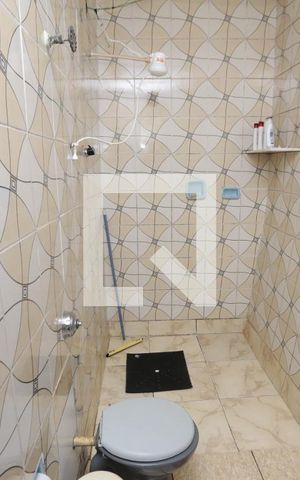 Casa à venda com 359m², 3 quartos e 1 vagaBanheiro