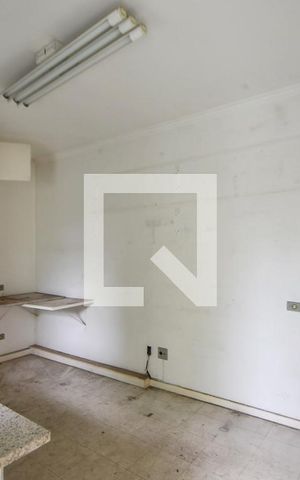Casa à venda com 276m², 5 quartos e 5 vagasQuarto Edícula de Serviços Superior