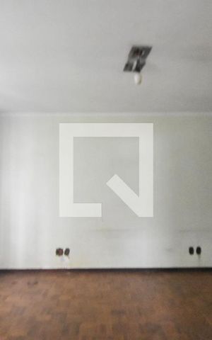 Casa à venda com 276m², 5 quartos e 5 vagasSuíte 01
