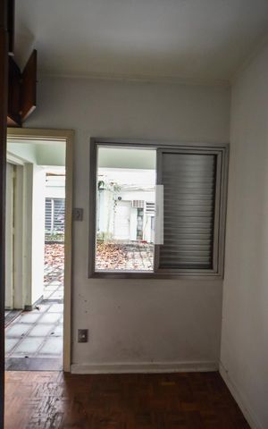 Casa à venda com 276m², 5 quartos e 5 vagasQuarto de Serviços