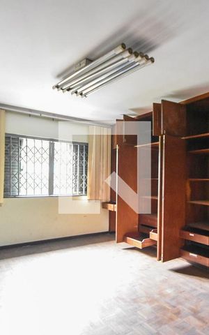 Casa à venda com 276m², 5 quartos e 5 vagasQuarto 02