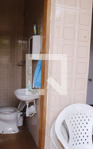 Casa à venda com 278m², 3 quartos e 4 vagasBanheiro de Serviço