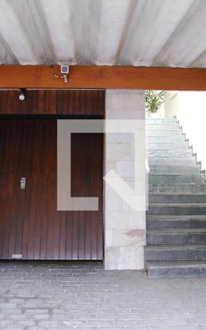 Casa à venda com 278m², 3 quartos e 4 vagasGaragem