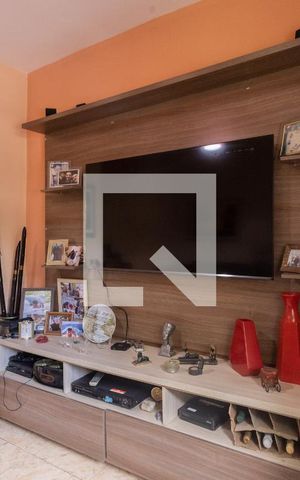 Casa à venda com 260m², 2 quartos e 8 vagasSala