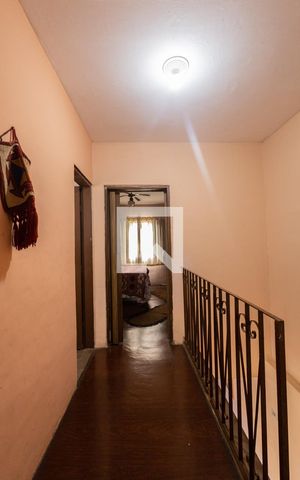 Casa à venda com 260m², 2 quartos e 8 vagasCorredor