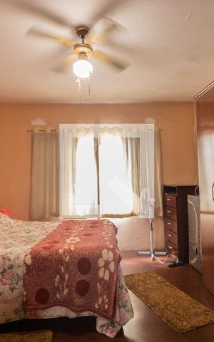 Casa à venda com 260m², 2 quartos e 8 vagasQuarto 2
