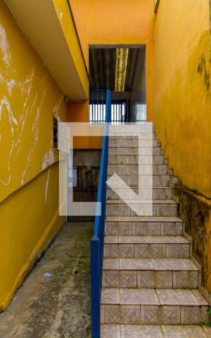 Casa à venda com 105m², 2 quartos e 3 vagas Casa à venda com 105m², 2 quartos e 3 vagasCorredor Lateral
