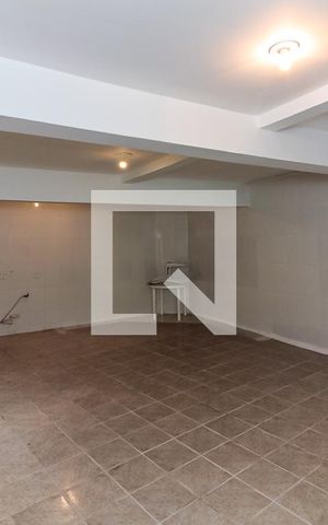 Casa para alugar com 250m², 3 quartos e 6 vagas Casa para alugar com 250m², 3 quartos e 6 vagasSalão de Festas