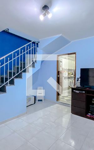 Casa à venda com 70m², 2 quartos e 1 vagaSala