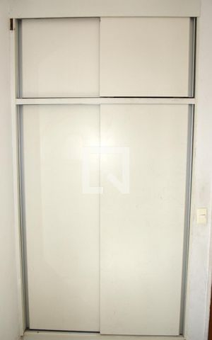 Apartamento para alugar com 78m², 3 quartos e 1 vagaQuarto 3 - Armários