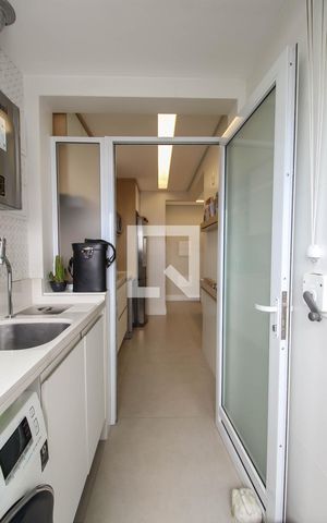 Apartamento para alugar com 72m², 2 quartos e 1 vaga Apartamento para alugar com 72m², 2 quartos e 1 vagaÁrea de Serviço