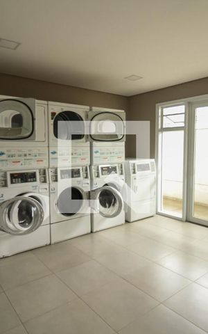 Apartamento para alugar com 72m², 2 quartos e 1 vaga Apartamento para alugar com 72m², 2 quartos e 1 vagaLavanderia