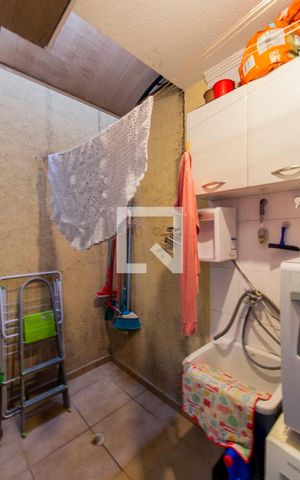 Casa de condomínio à venda com 97m², 2 quartos e 2 vagas Casa de condomínio à venda com 97m², 2 quartos e 2 vagasÁrea de Serviço