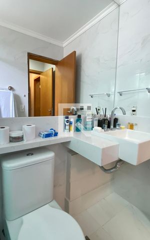 Apartamento à venda com 125m², 2 quartos e 2 vagasBanheiro da Suíte 2