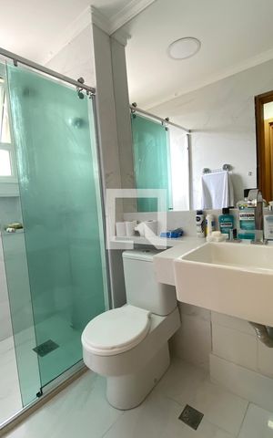 Apartamento à venda com 125m², 2 quartos e 2 vagasBanheiro da Suíte 2