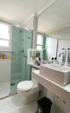 Apartamento à venda com 125m², 2 quartos e 2 vagasBanheiro da Suíte 1