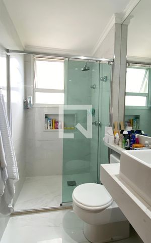 Apartamento à venda com 125m², 2 quartos e 2 vagasBanheiro da Suíte 1