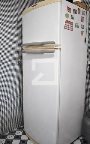 Casa para alugar com 100m², 2 quartos e sem vagaCozinha - Geladeira