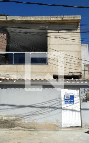 Casa para alugar com 100m², 2 quartos e sem vaga Casa para alugar com 100m², 2 quartos e sem vagaFachada