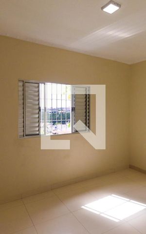 Casa para alugar com 70m², 1 quarto e sem vaga Casa para alugar com 70m², 1 quarto e sem vagaQuarto