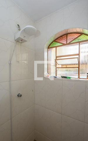 Casa à venda com 232m², 3 quartos e 5 vagas Casa à venda com 232m², 3 quartos e 5 vagasBanheiro Social